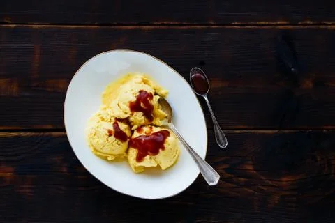 Mango ice cream Stock Photos