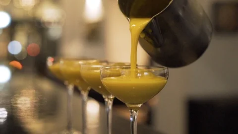 Mango Lassi Drink Vídeos de archivo 117852719