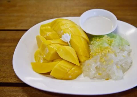 Mango with sticky rice 库存照片