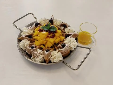Mango Waffle Stock Photos