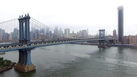 Manhattan Bridge On A Cloudy Day 4K Drone 04 Video stock 94185806