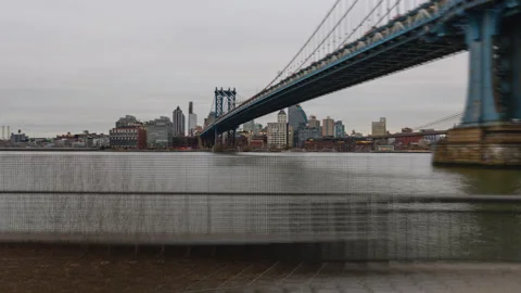 Manhattan Bridge Hyperlapse East River Fast Zoom Out Stock Footage 171192234