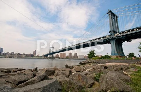 Manhattan bridge in new york city Stock Photos