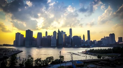 Manhattan Cityscape from Brooklyn Time lapse shot zoom in Video stock 45592568