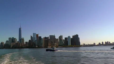 The Manhattan Cityscape as Seen from the Upper Bay 스톡 동영상 54600191