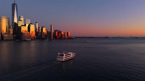 Manhattan, Downtown, Sunset, Hudson River, Cinematic, Aerial, Yacht, 4K60p Stock Footage 303872948