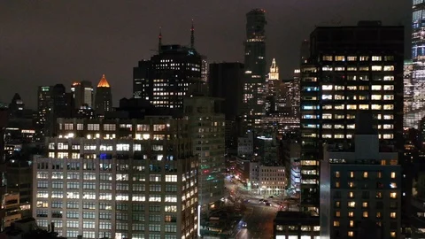 Manhattan Loft Blocks and Empty Avenue at Night with Woolworth Building Vídeos de archivo 126746170