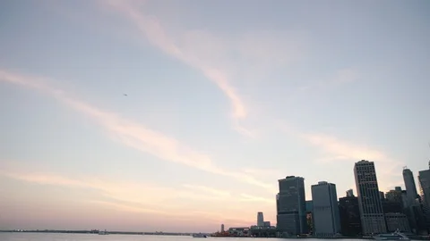 Manhattan skyline from Brooklyn, corner of frame Stock Footage 108759152