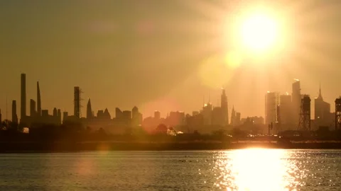 Manhattan skyline dramatic ligh cityscape waterfront Stock Footage 255665324