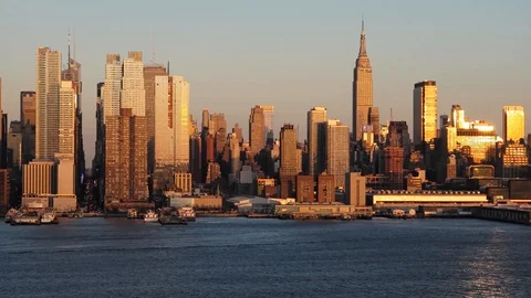 Manhattan Skyline Stock-Footage 113227371