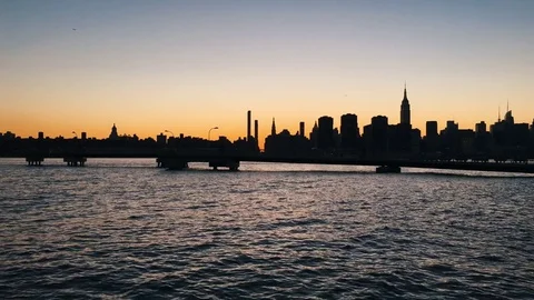 Manhattan Skyline Sunset (View from Williamsburg, Brooklyn) Video stock 79203173