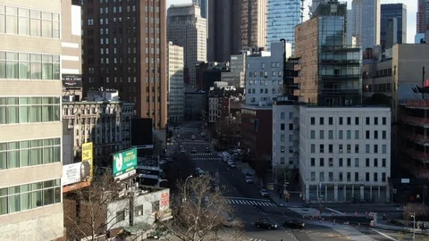 Manhattan Street Intersections and Office Buildings in March 2020 Vídeos de archivo 127057231