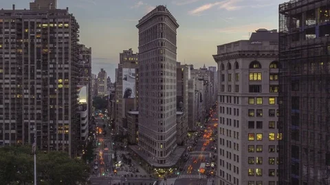 Manhattan time-lapse.An early evening time lapse of the Flatiron District Video stock 70816320