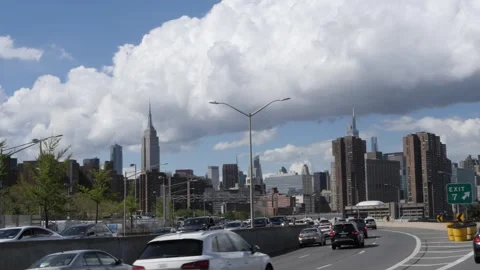 Manhattan traffic (SloMo) Stock Footage 162951183