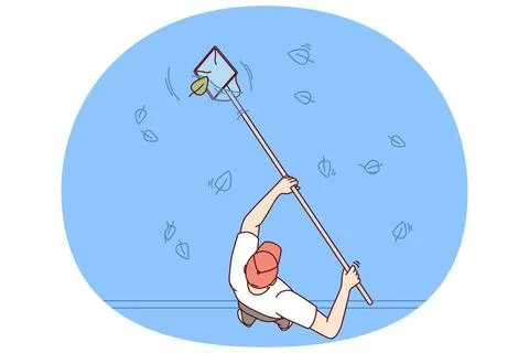 Mann reinigt Pool oder Teich von Laub, das von Bäumen gefallen ist, um Fäu. Foto stock