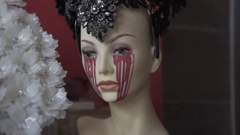 Mannequin with a crying mask Stock-Footage 82472361