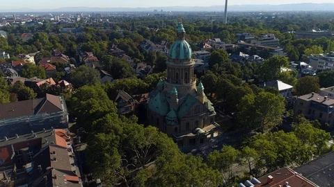 Mannheim Christuskirche / Arial  Vídeos de archivo 124588221