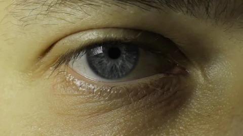 The man's eyes close up Vidéo 55489293