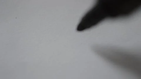 Man's hand draw black question mark symbol on a white background Vídeo Stock 197779298