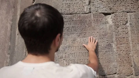 Mans hand Inscriptions on the wall old, texture, vintage, design, dark, surface 스톡 동영상 89012158