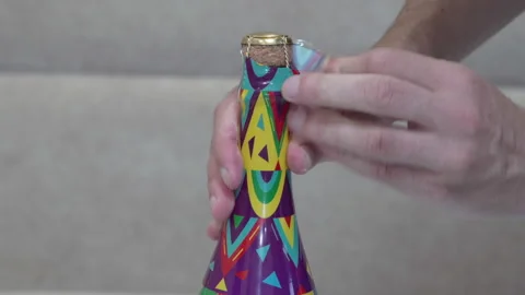 Man's hand opening champagne Stock-Footage 315413625