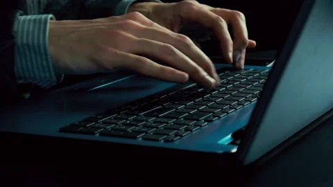 Man's hands typing text on a laptop 스톡 동영상 102061380