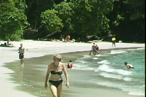 Manuel Antonio Bathers-2 Stockbeeldmateriaal 818800