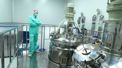 Manufacturing and packaging of tablets at a pharmaceutical plant Stock Footage