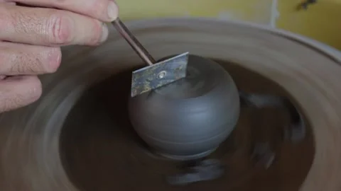 Manufacturing a pottery Vídeo Stock 167681000