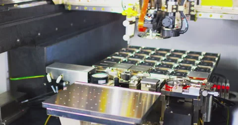 Manufacturing process in the field of microelectronics 库存影片 337165889