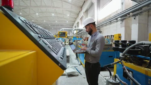 Manufacturing worker programming industrial CNC machine tool at pvc window 스톡 동영상 314235418