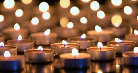 Many candles burning with shallow depth of field 스톡 동영상 109166109