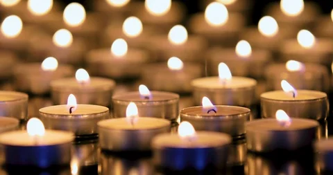 Many candles lighting in night with shallow depth of field 스톡 동영상 109166121