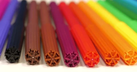 Many-coloured felt-tip pens, arranged of rainbow colors Stock Footage 309646477