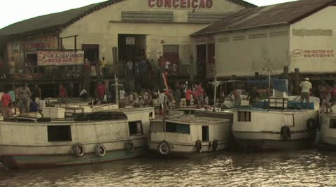 Many Docked In A Harbor On the Amazon River 2 스톡 동영상 19039965