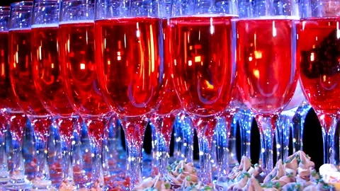 Many glasses of champagne on the table Video stock 70678086