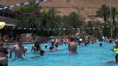 Many people bath in a pool Stock-Footage 39717873
