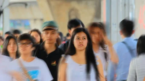 Many people rush Stock Footage 25383897