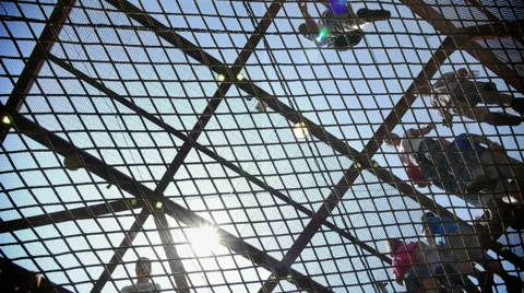 Many persons have fun on a rope bridge in the Brazilian pavilion Video stock 52859859