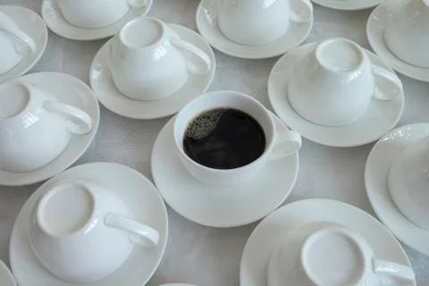Many rows of white ceramic coffee Stock-Fotos