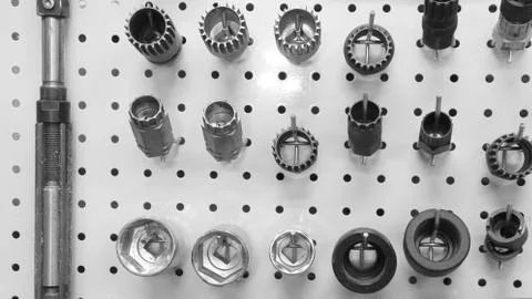 Many tools in the mechanical workshop specializing in bicycle repair Stockfoto's