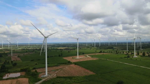 Many wind turbines for generating electricity on the grasslands Stock Footage 142255808