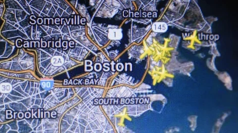 Map of airplanes in the vicinity of Boston city on computer screen Vídeos de archivo 87876000