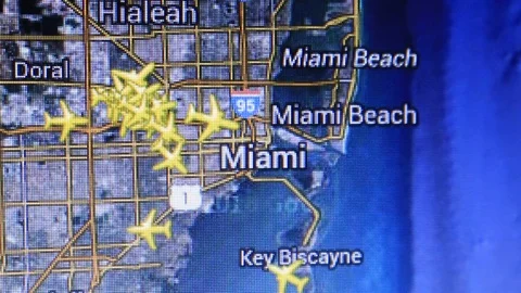 Map of airplanes in the vicinity of Miami city on computer screen Stock Footage 87876174