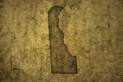 Map of delaware state on a old vintage crack paper background . 스톡 사진