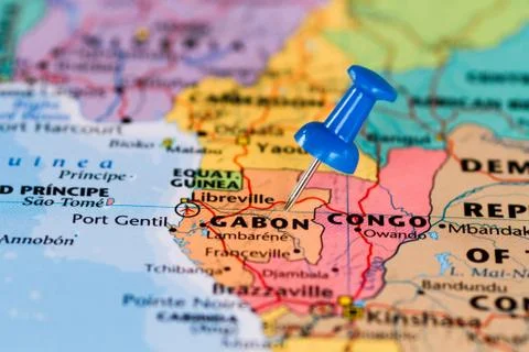 Map of Gabon with a blue pushpin stuck Foto stock