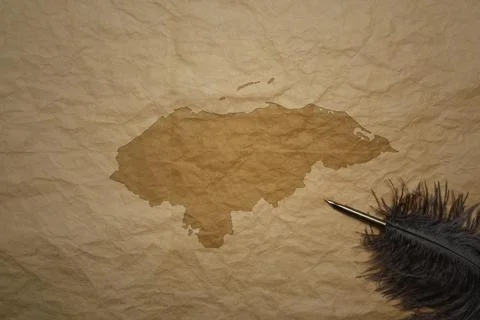 Map of honduras on a old paper background with old pen 스톡 사진