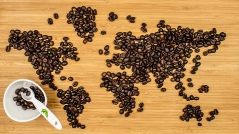 Map of the world made of coffee beans Foto stock