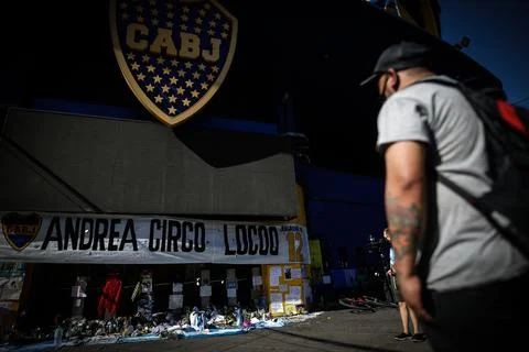 Maradona fans create an 'altar' in his honor outside La Bombonera stadium, Bueno Stock Photos