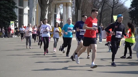 Marathon group of runners during Stock Video Pond5